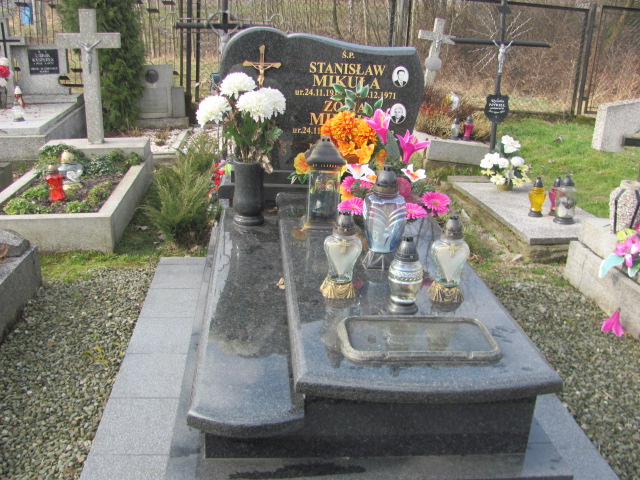 Grób Stanisław Mikuła